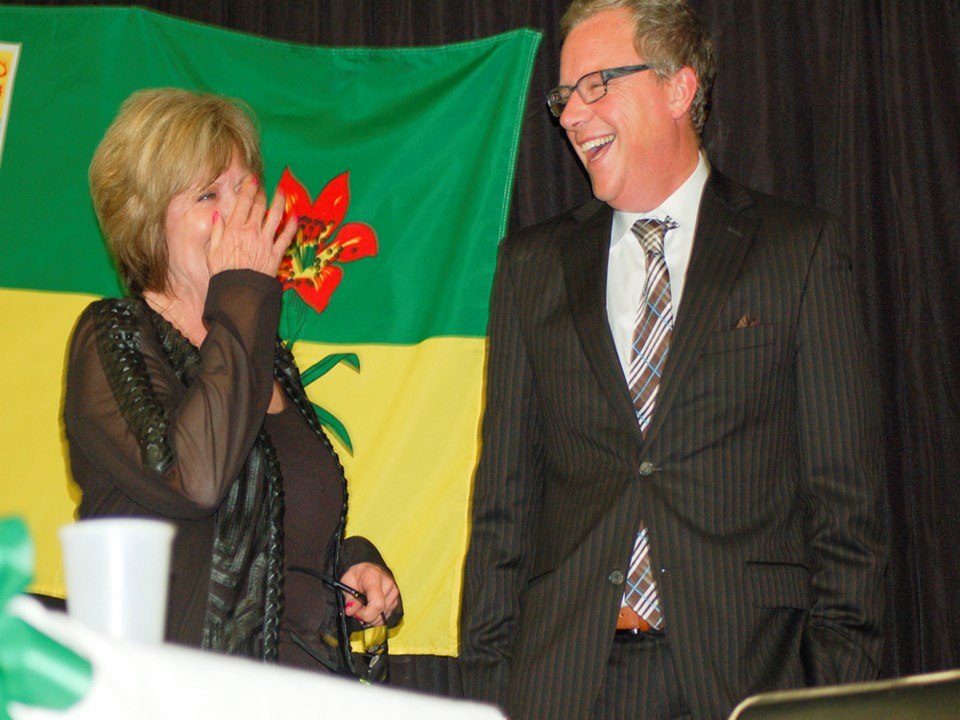 DOREEN EAGLES AND BRAD WALL DOING A REAL LIFE "LOL"