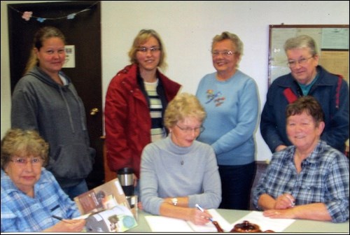 There was an exceptional turnout for Mayfair’s CWL fall supper Nov. 8 at the hall. Some people are still in the long lineup waiting for their turn to get to the feast. Photos by Elaine Woloshyn