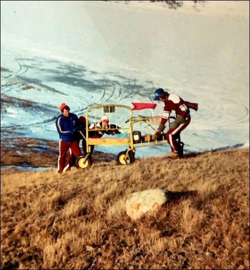 Les Tuchscherer from Tramping Lake was part of the traditional University of Saskatchewan agro bed push to Telemiracle in 1980. March 3 the annual agro bed push left Saskatoon with Les’s daughter Shirraya Tuchscherer, an agriculture student at the U of S, as part of the team. Photo submitted by Sherri Solomko