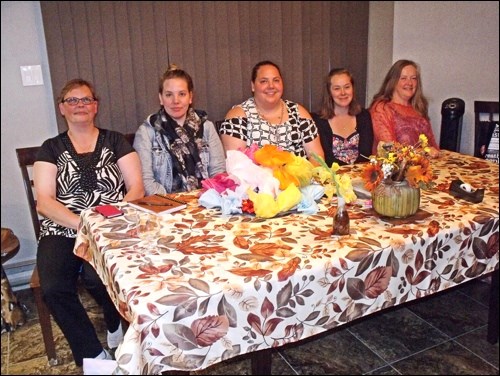 Darcy Qwin (mother of bride), Kim Qwin (sister), bride-elect Carlye, Justina Sentes (bridesmaid) and Louise Saunders (mother of groom) were head table guests at a bridal shower hosted near Borden Aug. 25. Photo by Lorraine Olinyk