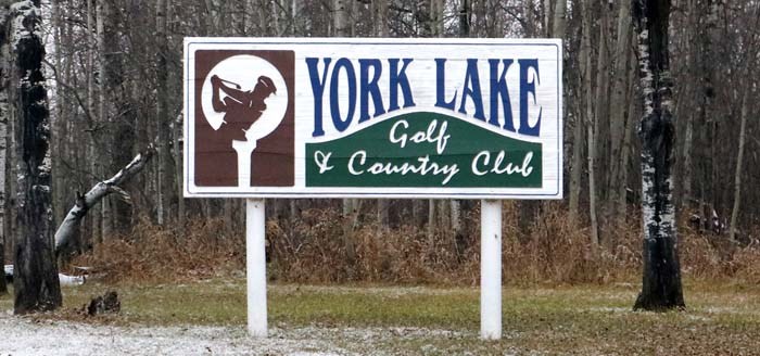 York Lake Golf and Country Club