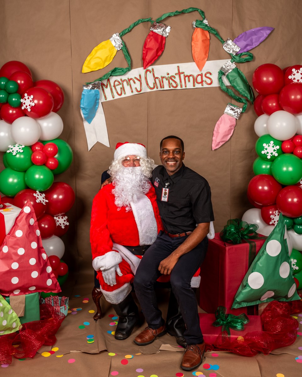 fccla-santa-23-brandon-robinson-full-res-1-of-1