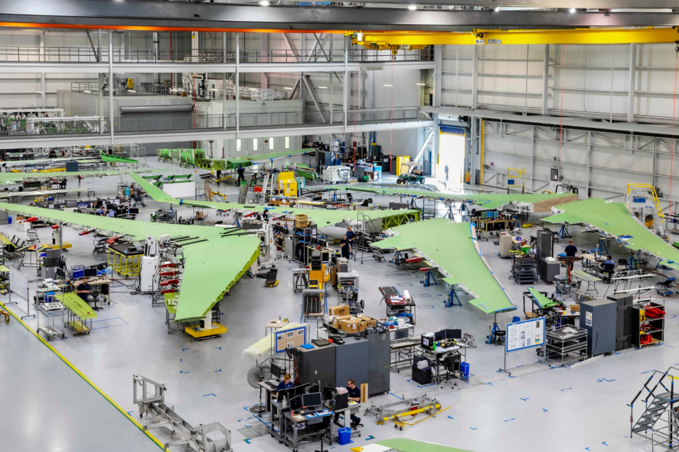 gulfstream-produces-1000th-aircraft-wing-in-savannah