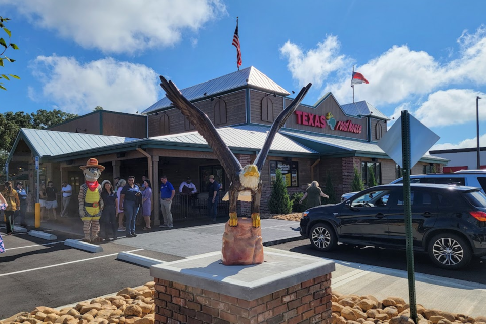 "Virginia" the GS Eagle welcomes guest to the new Texas Roadhouse