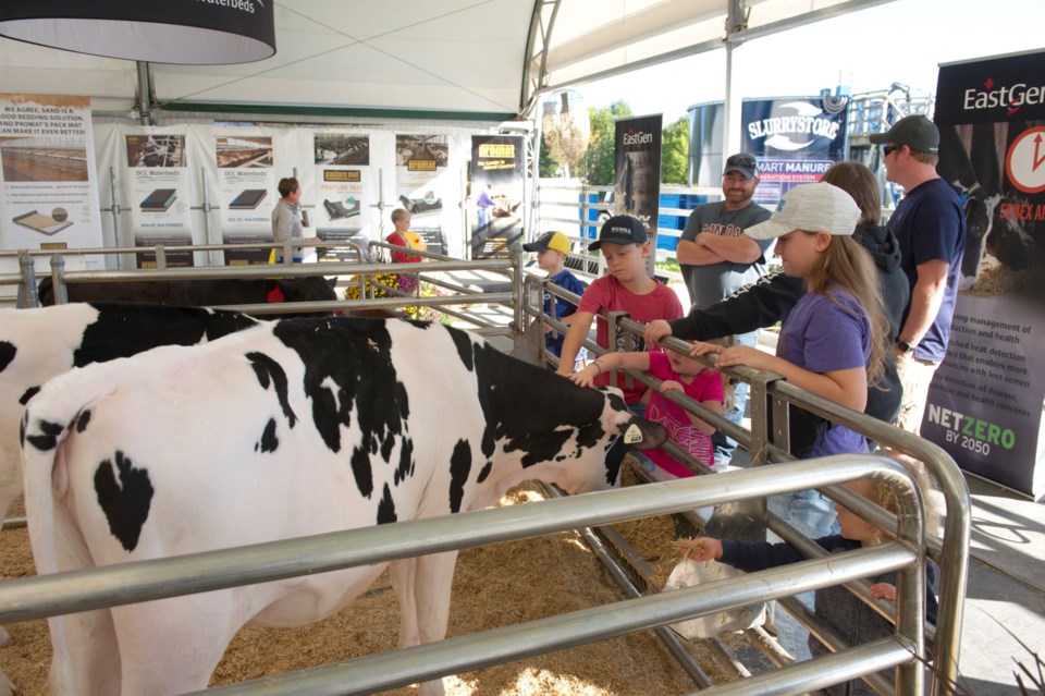 canadas-outdoor-farm-show-dairy-innovation