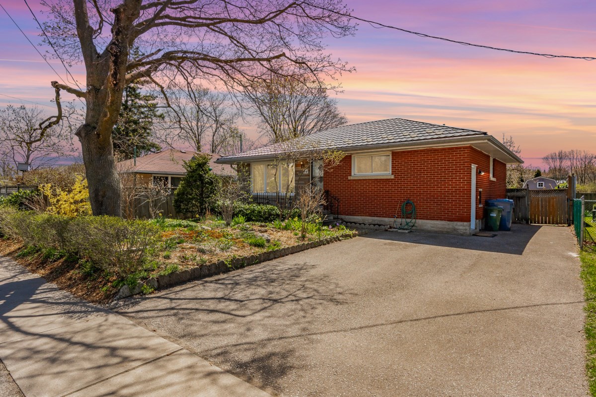 Beautiful bungalow in Guelph’s sought-after St. Georges Park - Guelph News