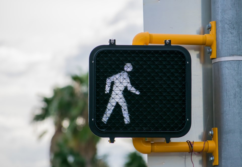 Pay Attention Seven Intersections Get Advanced Walk Signals Starting