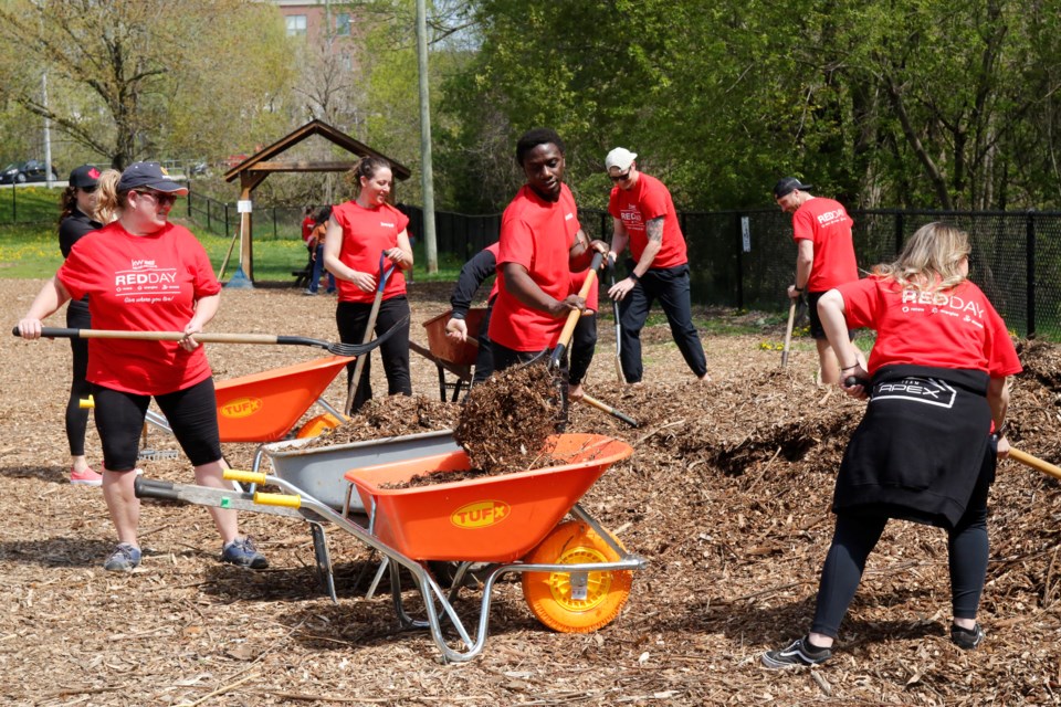 kw-workers-cedarvale