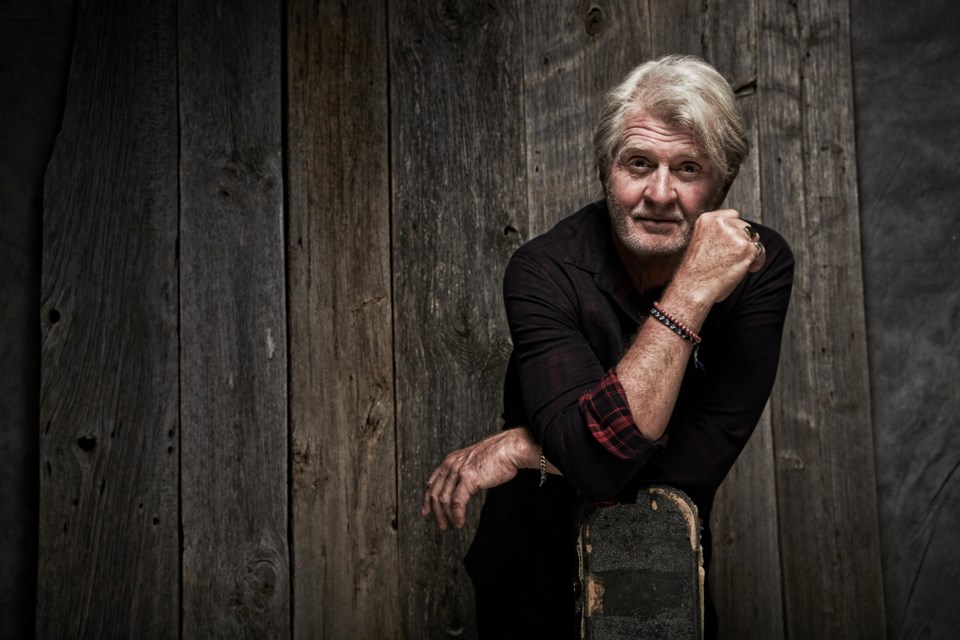 tom-cochrane-pic-1