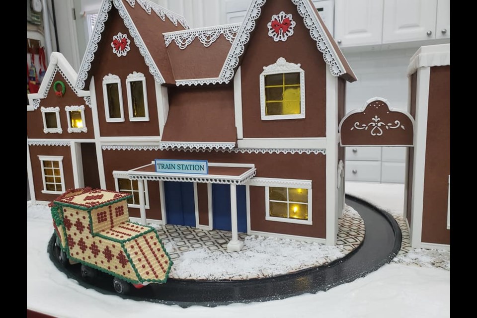 Innisfil sugar artist donates gingerbread masterpiece featured on