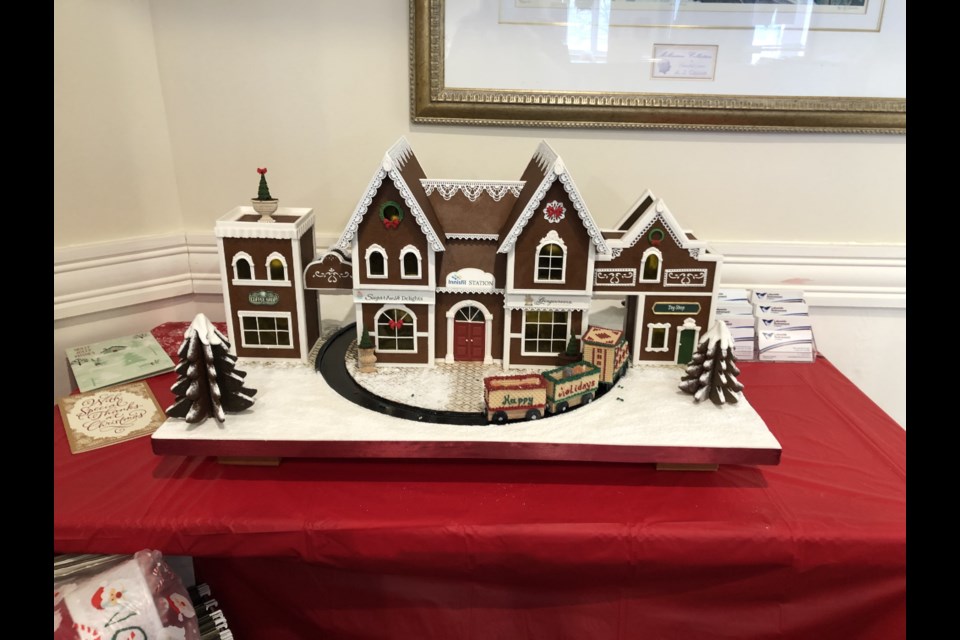 Innisfil sugar artist donates gingerbread masterpiece featured on