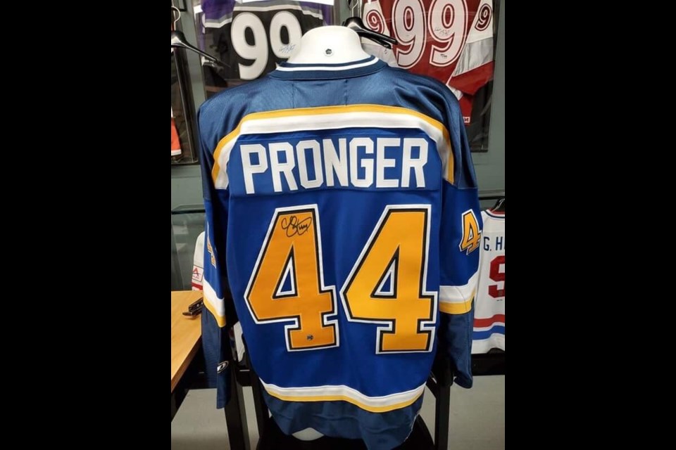 Blues hope to get boost from Chris Pronger jersey retirement against  Predators - The Daily Goal Horn