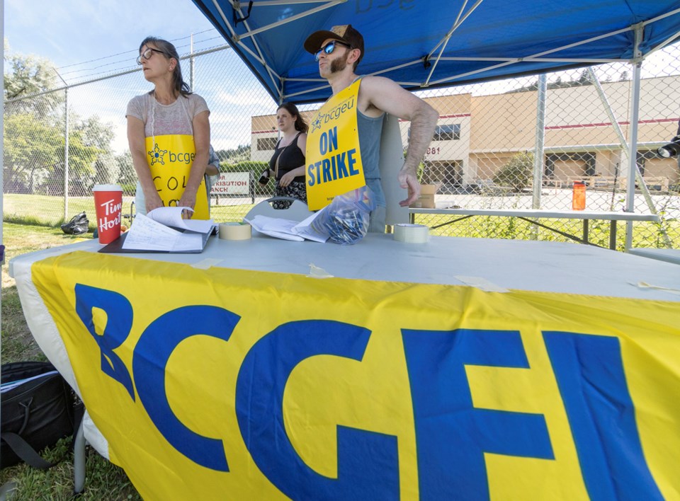 BCGEU strike2