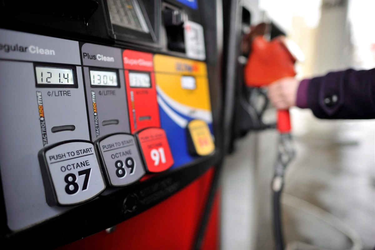 Stickers on gas pumps will reflect the cost of carbon tax - North Bay News