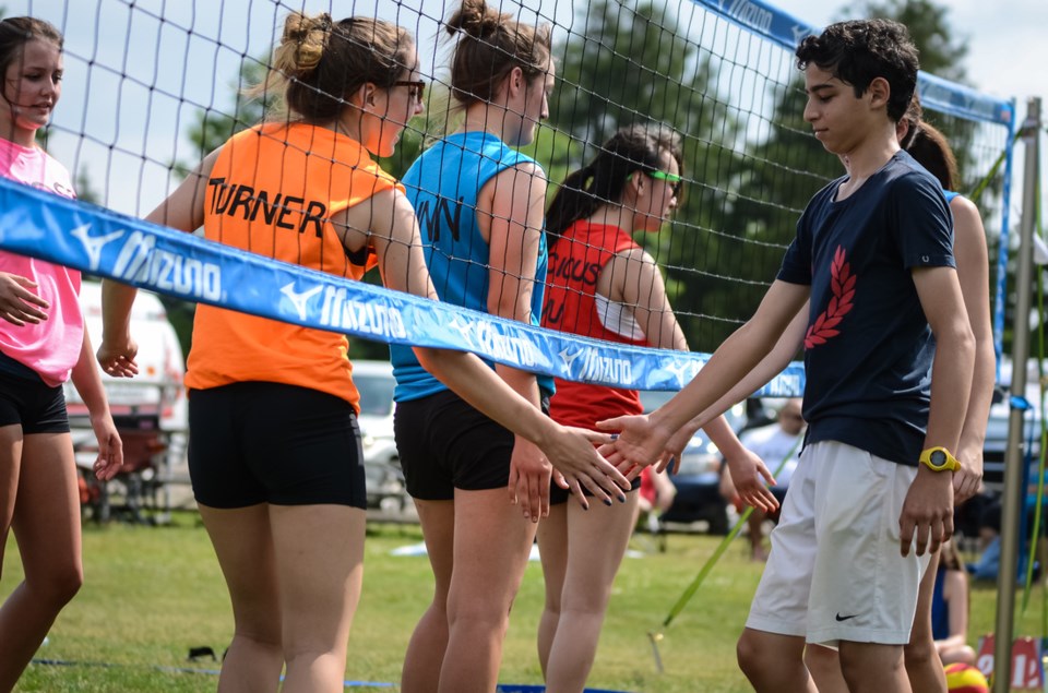 Cambridge Volleyball club hosting Canada's largest grass volleyball