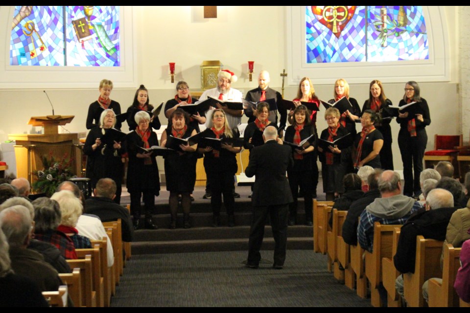 Lakeland voices ring out of St. Louis Parish Church - Lakeland News