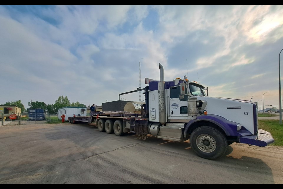 On May 18, Avalanche Winch & Tractor Services transported an office trailer to the Bonnyville and District SPCA. The trailer was an in-kind donated by Canadian Natural Resources, while the move was organized by S&T Energy Services Ltd.