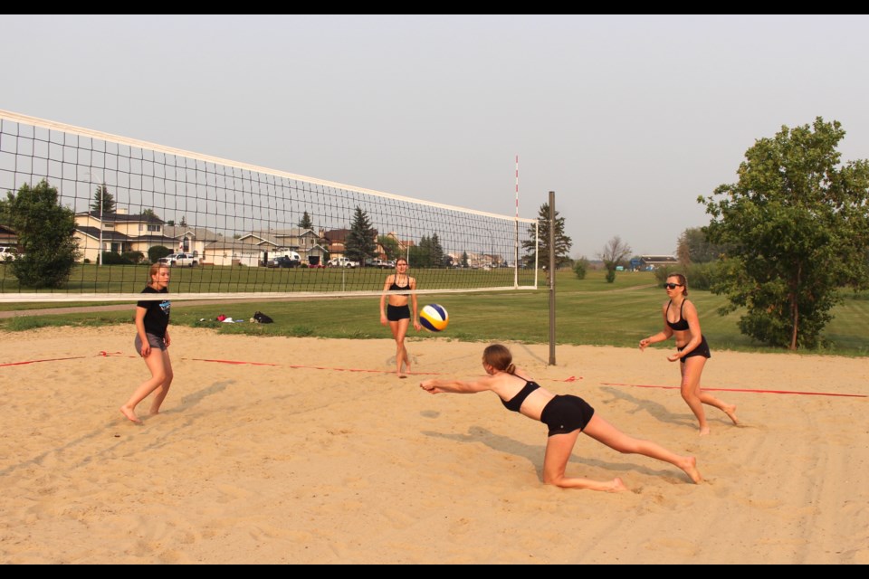Lakeland athletes wrap up beach volleyball season 