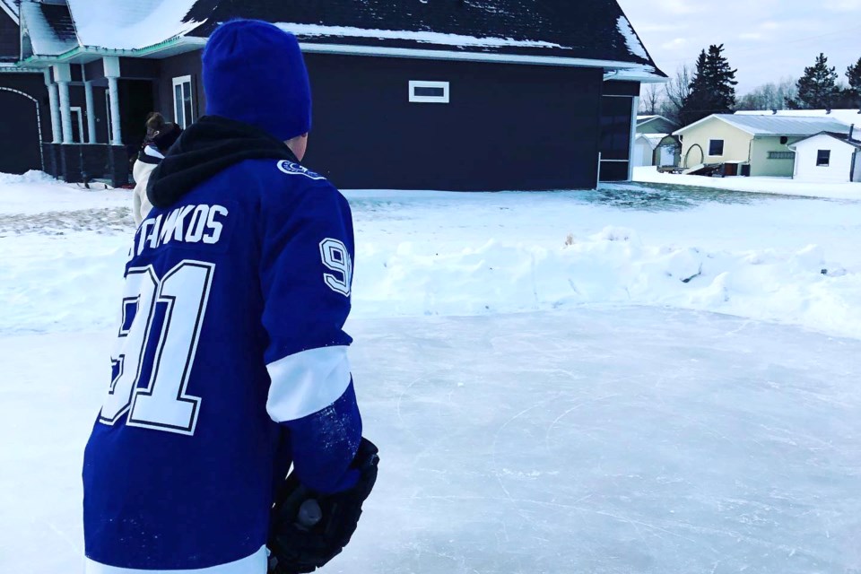 An outdoor rink in Mallaig is keeping kids on the ice.