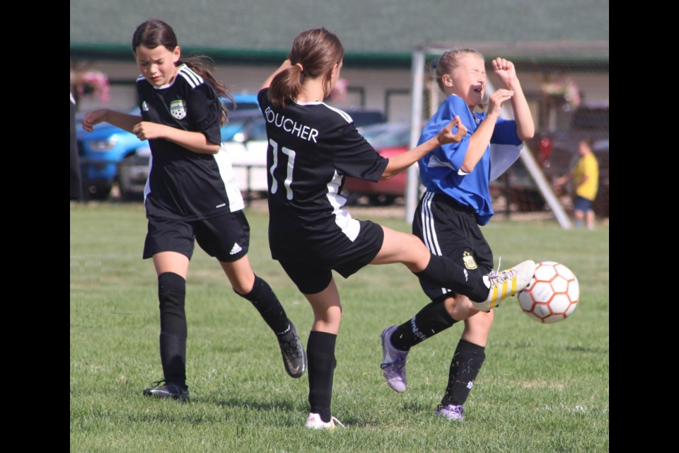 U13 BonnviLLB Girls versus St. Paul in Lakeland Cup action hosted by St. Paul Soccer Association over the weekend.