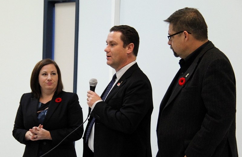 Local officials hosted a meeting on Thursday, Nov. 10, at the Bonnyville Senior Drop-In Centre to aknowledge residents&#8217; concerns with both the provincial and federal