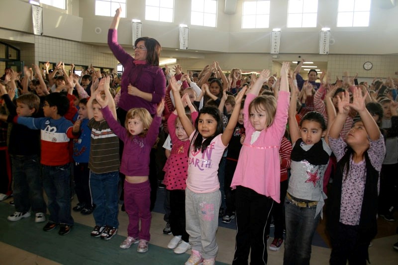 The students at Glen Avon School celebrated smashing their goal to collect 1,000 lbs. of food for the food bank with a school-wide dance to a Black Eyed Peas song at a school 