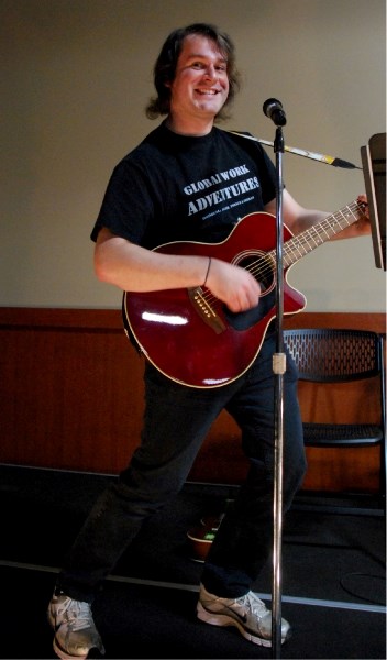 Gerrit Kirchberg entertained the crowd at Alberta Arts Days Coffee House on Sept. 30 at the Bold Center.