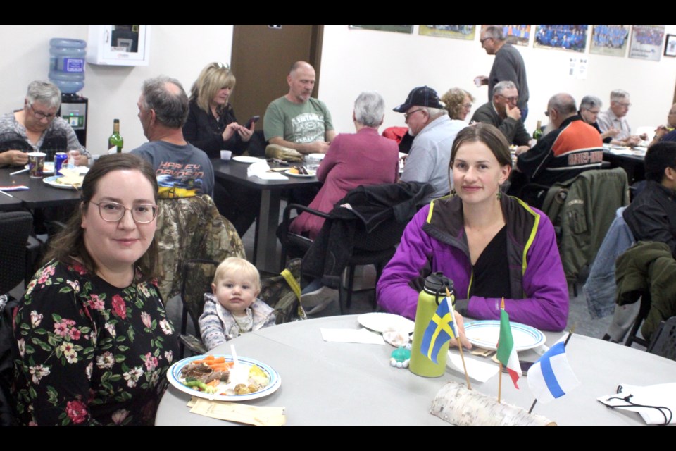 Heather Savarin and Kaytlyn Penner, who were amongst the 140 volunteers for the 2024 World Archery Field Championships, were at the appreciation dinner hosted by the Lakeland Archers on Friday, Oct. 25. Also in photo is Penner’s daughter, Kaylee. Chris McGarry photo. 