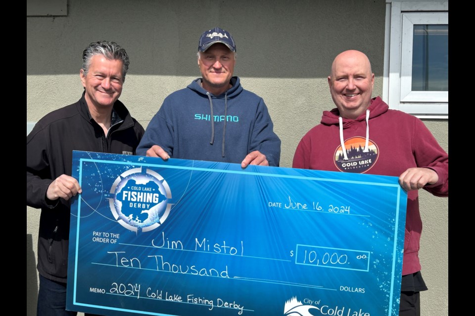 1st Place – Jim Mistol - $10,000 – combined total of 236.6cm

To his left is Mayor Craig Copeland and to his right is Coun. Ryan Bailey.

Photo courtesy of city of Cold lake Facebook.