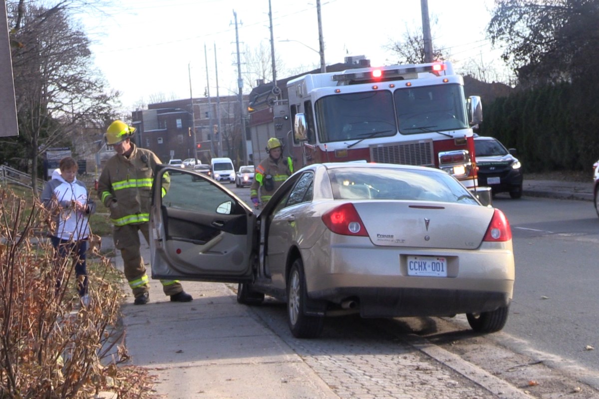 VIDEO: Two vehicle collision at Brock and Wellington - Sault Ste. Marie ...