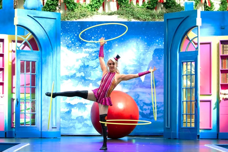 cirque-spirit-of-christmas