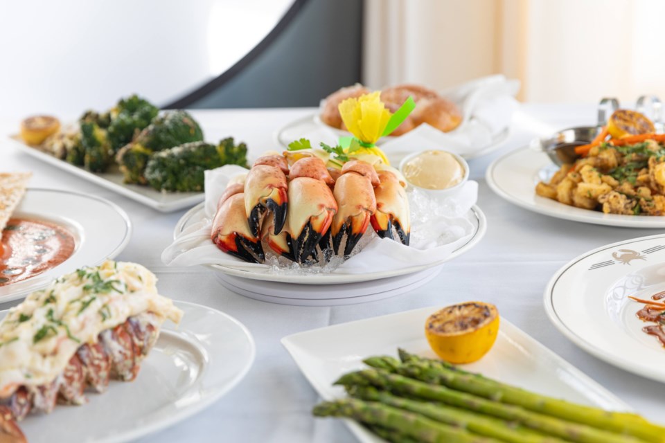 _trulucks-seafood_lobster-stone-crab-claws-calamari