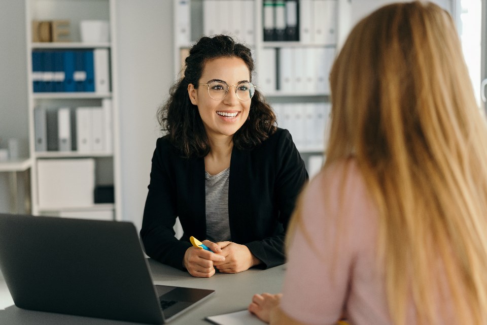 stockfour_job-fair_job-interview_shutterstock_1678515979