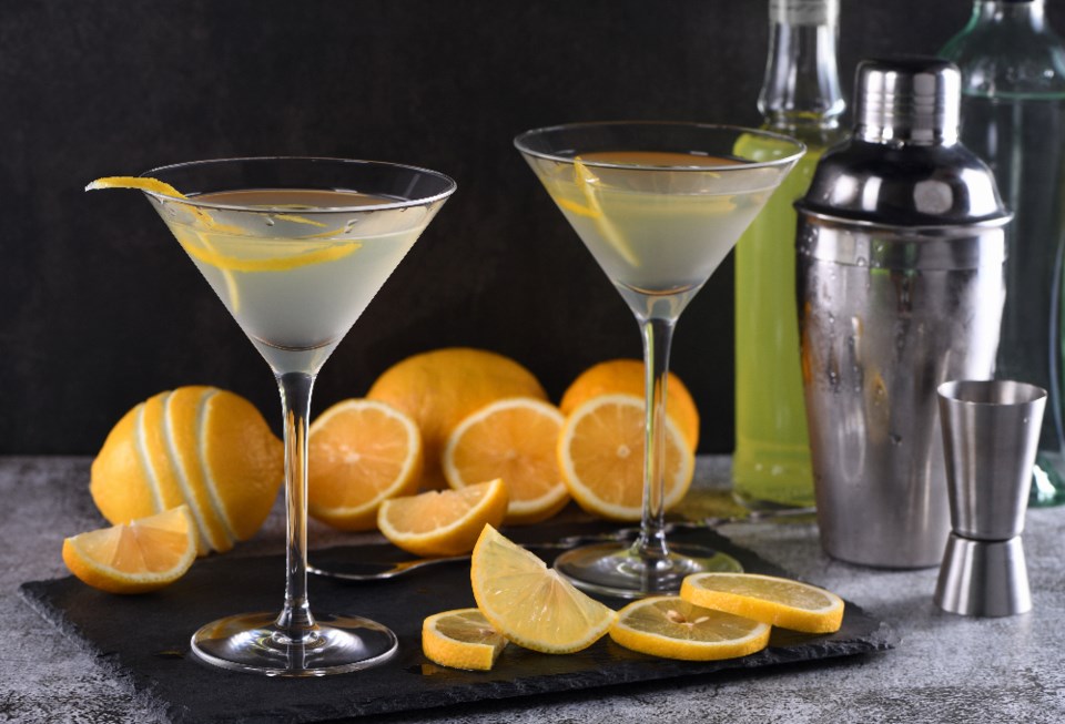 apolonia_lemon-drop-martini_shutterstock_2234802151