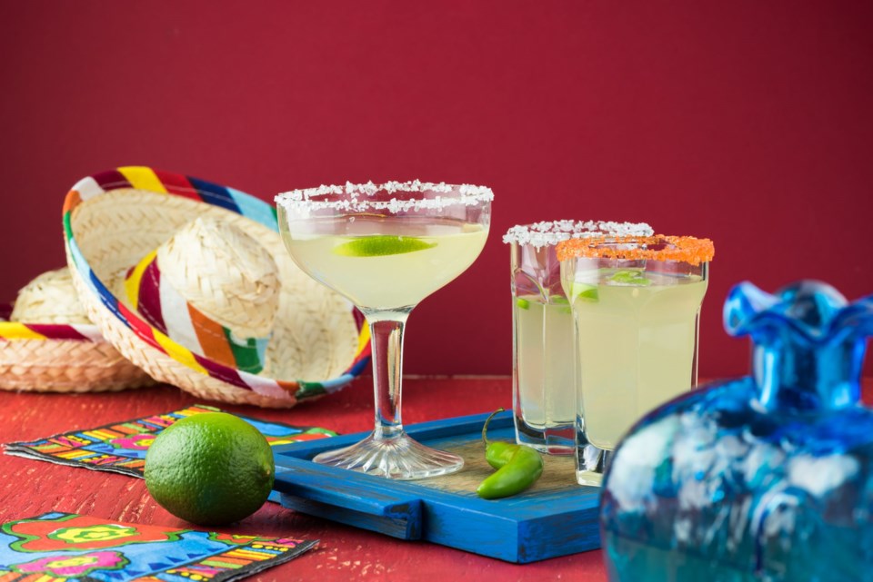 Close,Up,Of,Glasses,With,Homemade,Margarita,Cocktail,Garnished,With