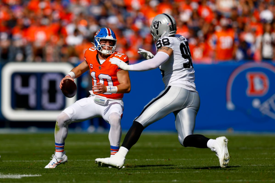 raiders-denver-broncos