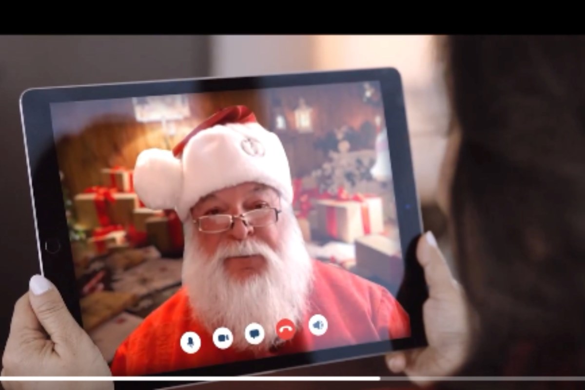 VIDEO: Halton MP and transport minister gives Santa the all clear for tonight’s Canada-wide travels