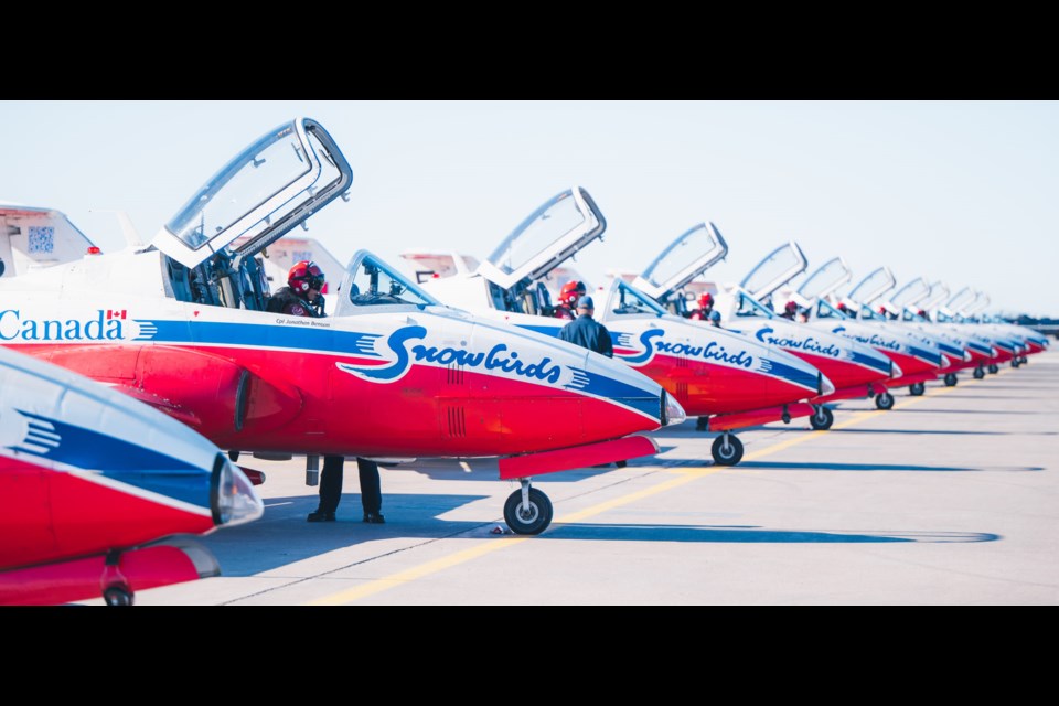 Snowbirds patiently wait to fire up their engines. Photo courtesy 15 Wing Imaging/MooseJaw