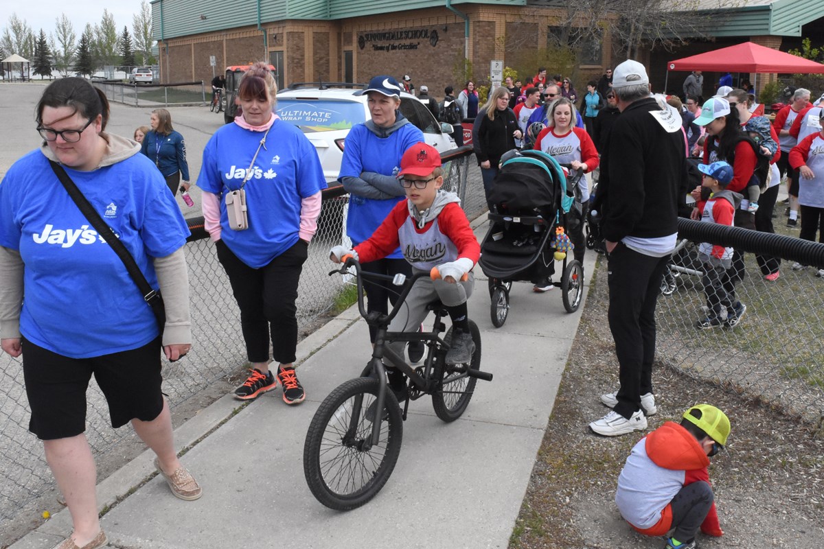 Moose Jaw Ms Walk Raises $16,000 To Combat Disease - Moosejawtoday.com