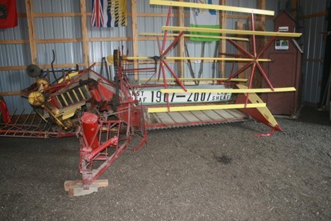 A 1907 harvester. Photo by Ron Walter