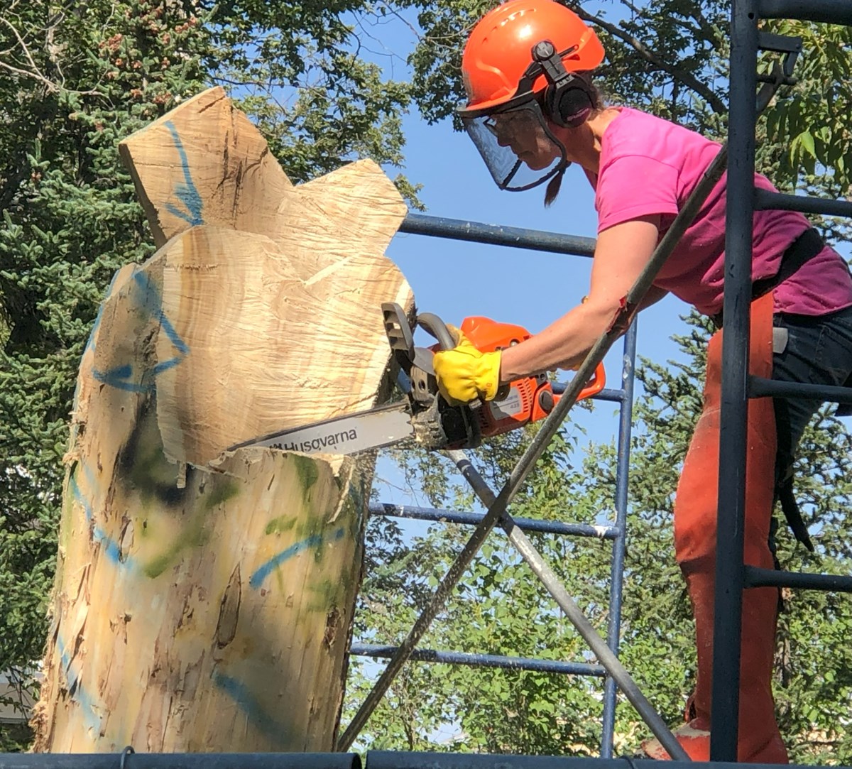 With the artists: The tree carving project in Crescent Park continues to take shape