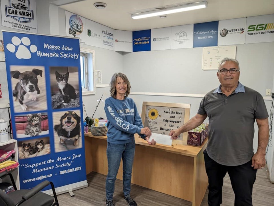 mintenko-donates-humane-society