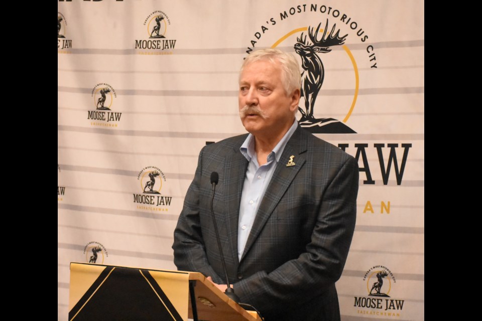 Mayor Clive Tolley speaks after being defeated in the civic election. Photo by Jason G. Antonio