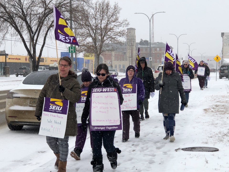 seiu-west-picket-march-2025