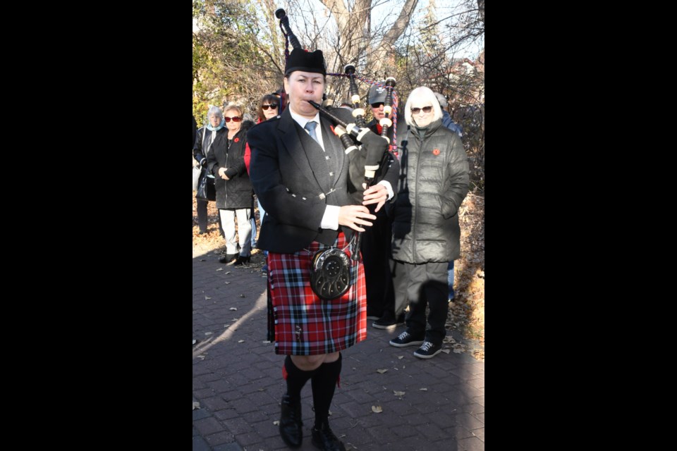 Bagpiper Michelle Carline kicks off the event. Photo by Jason G. Antonio