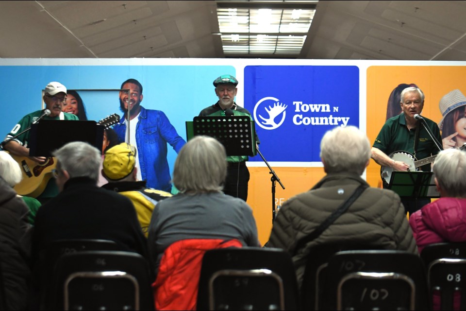 Moose Jaw’s own Desperate for Haggis performs traditional Irish and Scottish favourites, including “The Black Velvet Band” and “Danny Boy,” near the mall’s food court on the early afternoon of March 15.