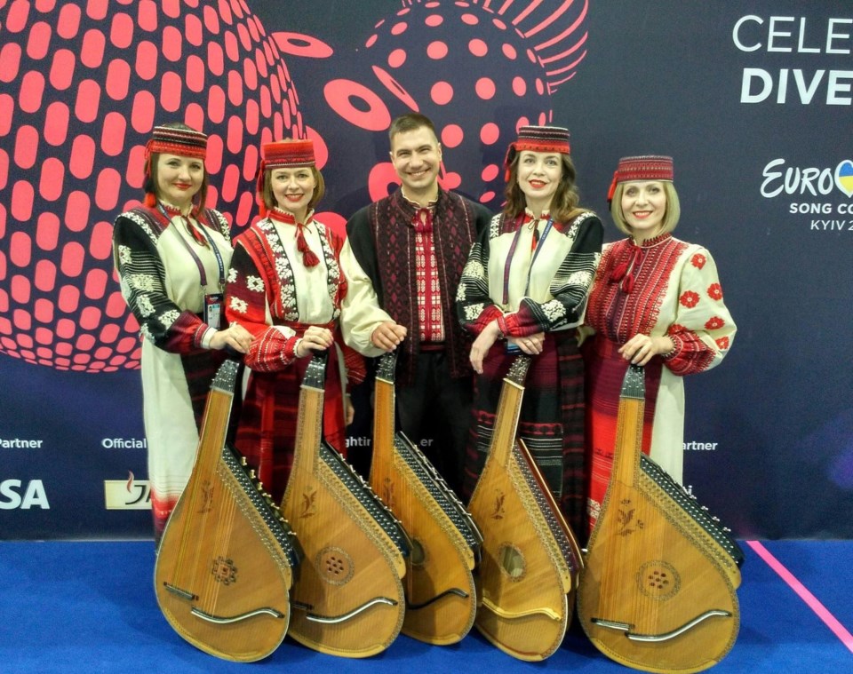 iryna-levchenko-leftmost-with-fellow-members-of-naofi-at-eurovision-2017-in-kyiv-naofi-facebook