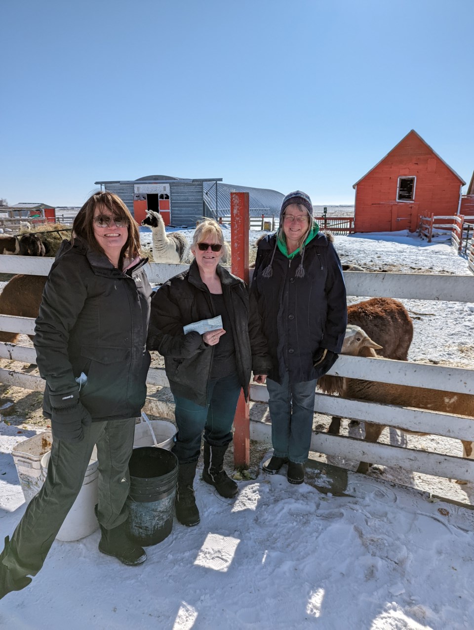 Moose Jaw Dog Club donates 500 dollars to Free to be Me Animal Sanctuary