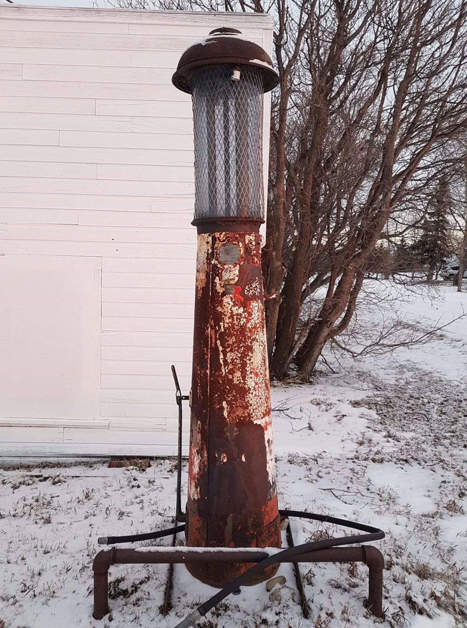 antique gas pump