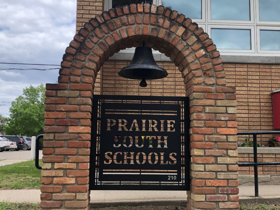 Prairie 鶹ýAV new sign USE